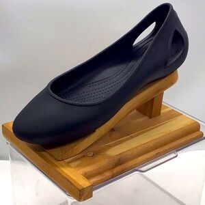 CROCS Comfort Black Slide-On Flat